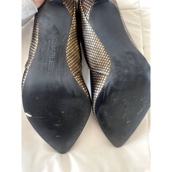 GOLDEN PUMPS HIGH HEELS METALLIC CHARLES BY CHARLES SIZE 6.5 LIKE NEW - Picture 5 of 8